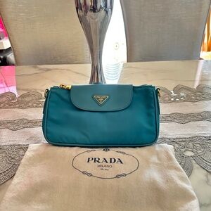Prada women’s bag